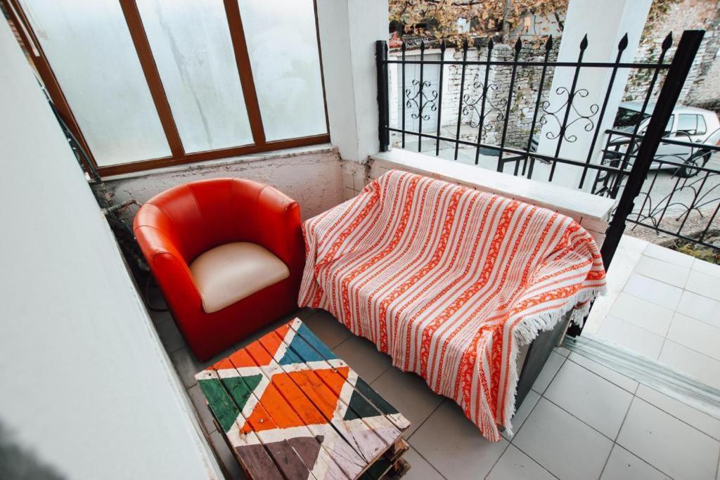 דירות Gjirokastër Bb Apartament מראה חיצוני תמונה