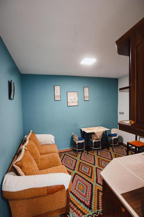 דירות Gjirokastër Bb Apartament מראה חיצוני תמונה